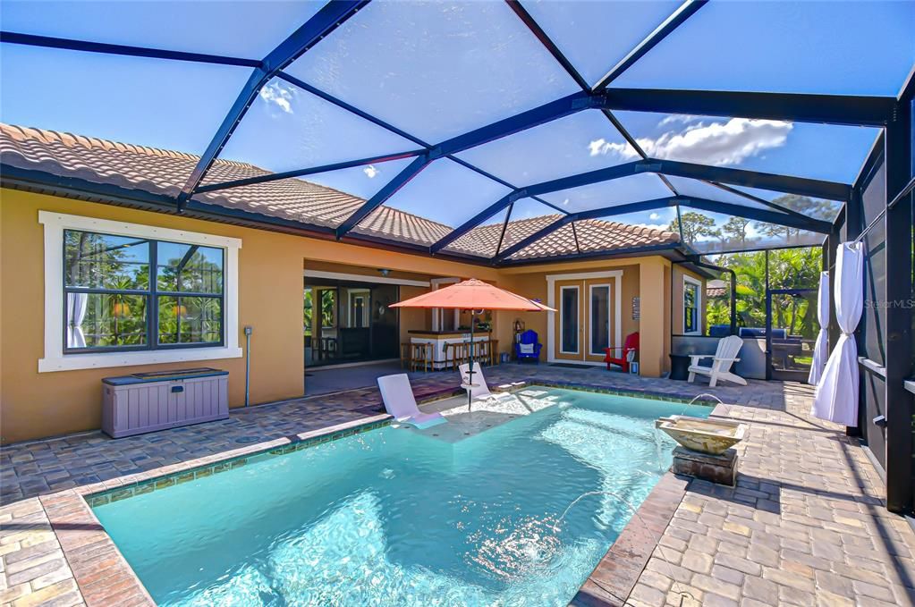 Под контрактом: $750,000 (4 спален, 3 ванн, 3213 Квадратных фут)