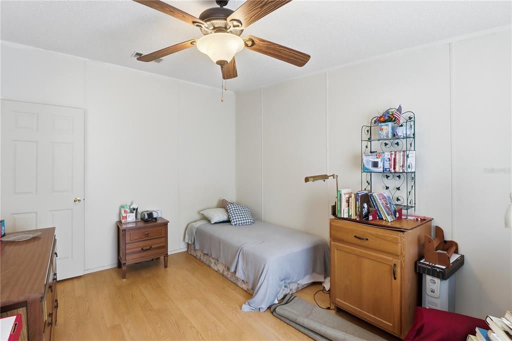 Active With Contract: $295,000 (3 beds, 3 baths, 2108 Square Feet)