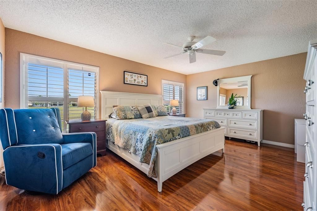 Active With Contract: $399,000 (3 beds, 2 baths, 1793 Square Feet)