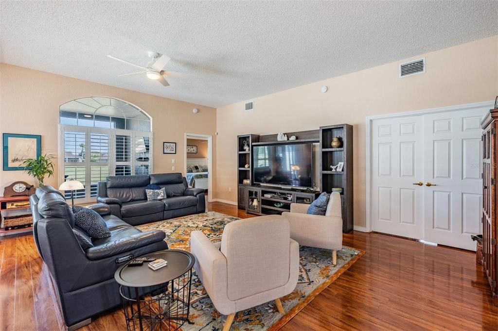 Active With Contract: $399,000 (3 beds, 2 baths, 1793 Square Feet)