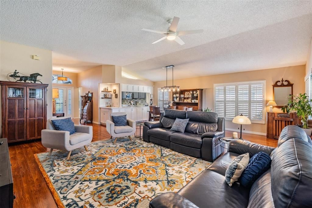 Active With Contract: $399,000 (3 beds, 2 baths, 1793 Square Feet)