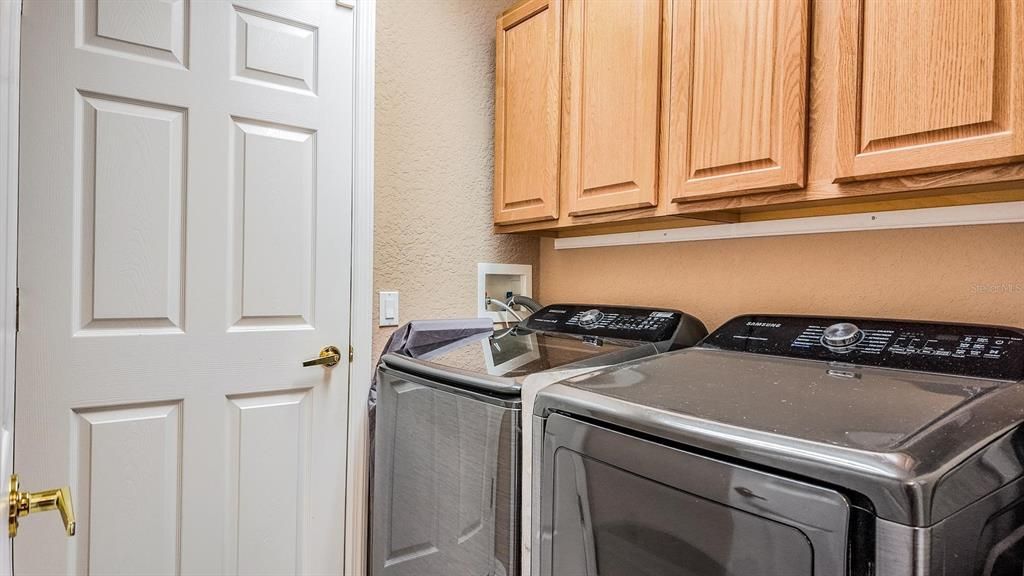 Active With Contract: $399,000 (3 beds, 2 baths, 1793 Square Feet)