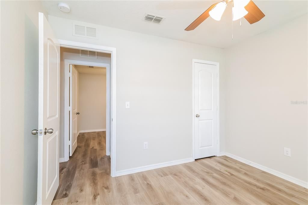 For Rent: $1,725 (4 beds, 2 baths, 1414 Square Feet)