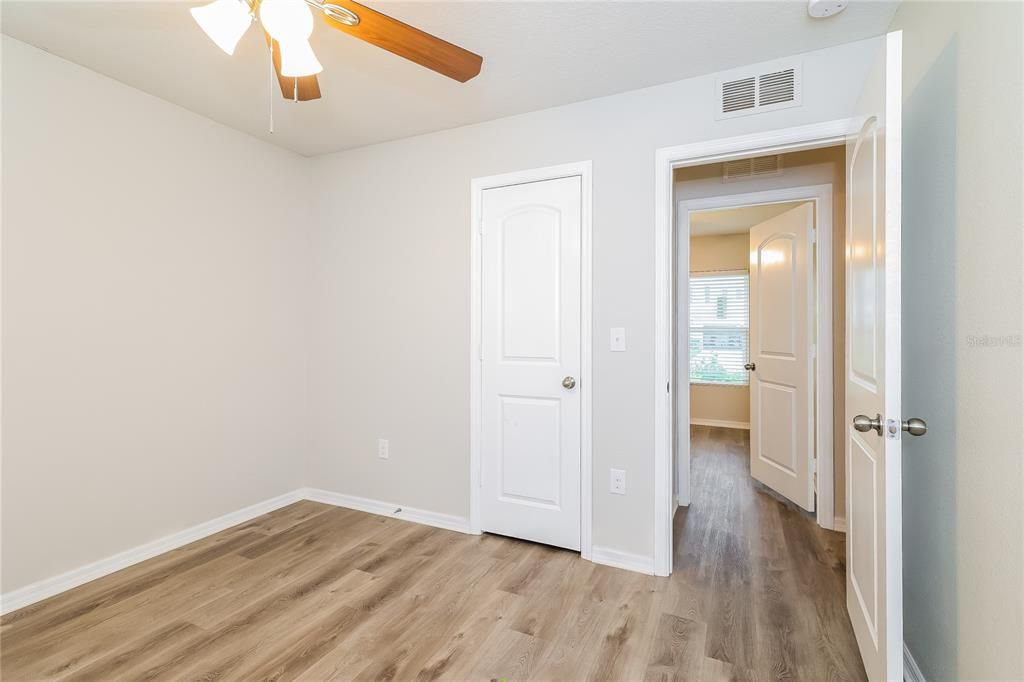 For Rent: $1,725 (4 beds, 2 baths, 1414 Square Feet)