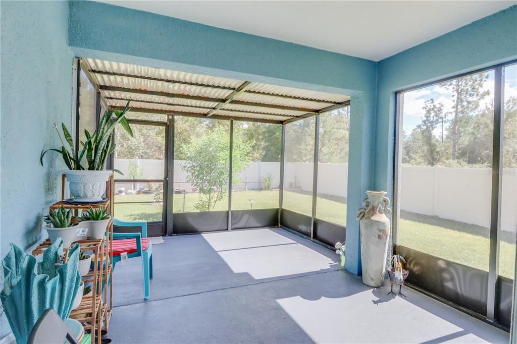 For Sale: $312,000 (4 beds, 2 baths, 1828 Square Feet)