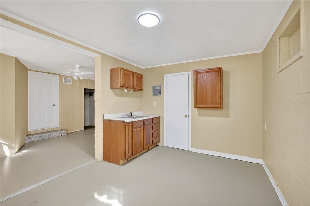 For Sale: $224,900 (3 beds, 2 baths, 1550 Square Feet)