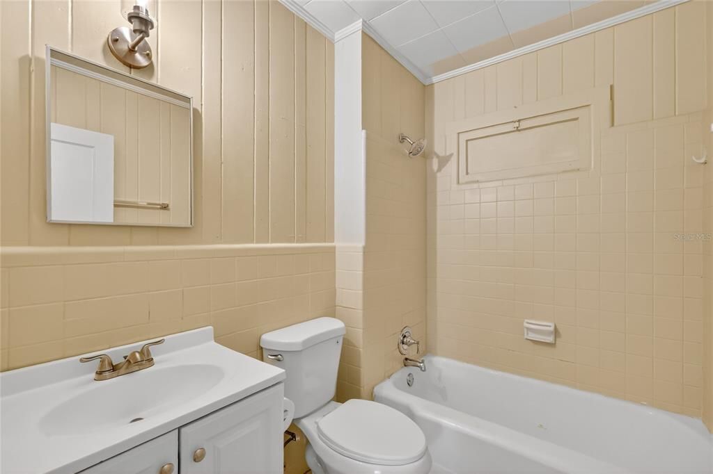 For Sale: $224,900 (3 beds, 2 baths, 1550 Square Feet)