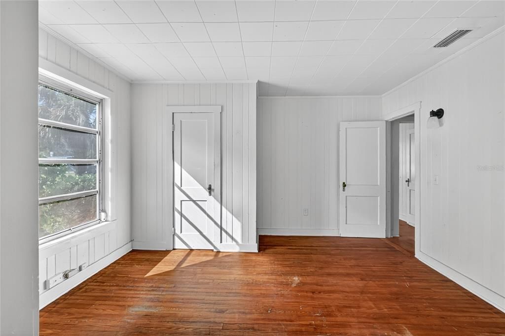 For Sale: $224,900 (3 beds, 2 baths, 1550 Square Feet)