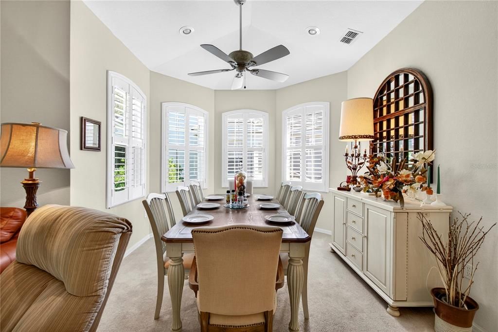 En Venta: $424,900 (3 camas, 2 baños, 1777 Pies cuadrados)