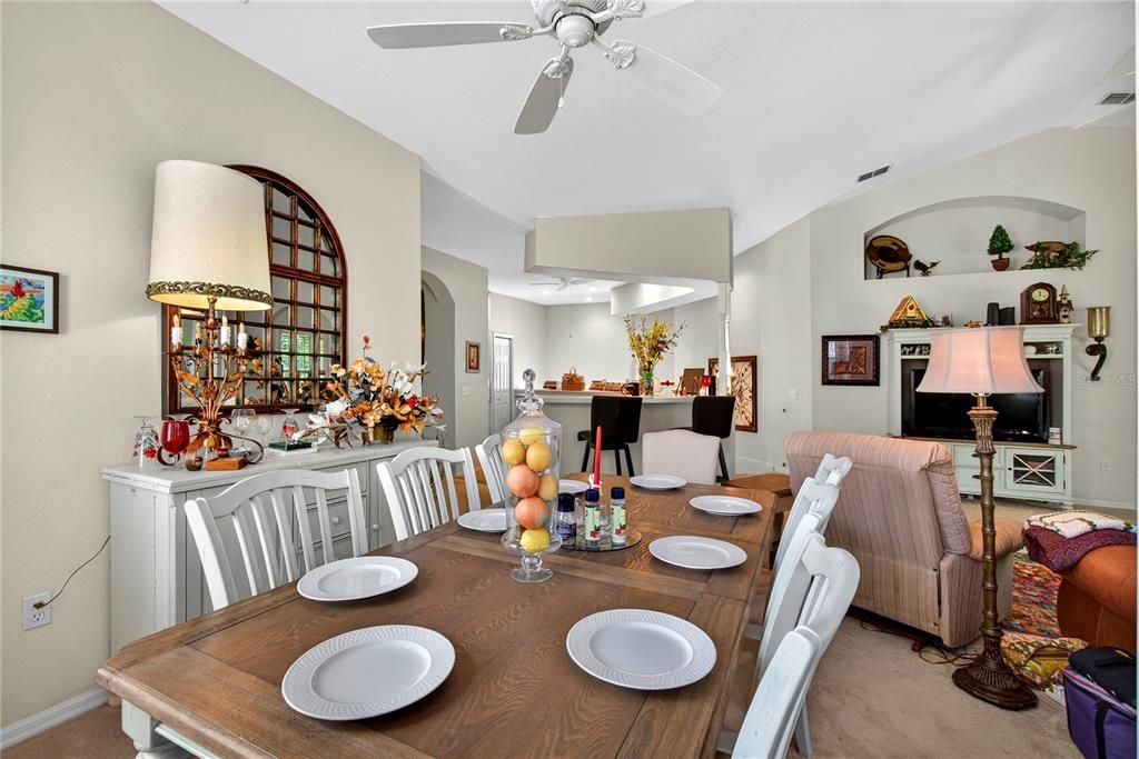 En Venta: $424,900 (3 camas, 2 baños, 1777 Pies cuadrados)