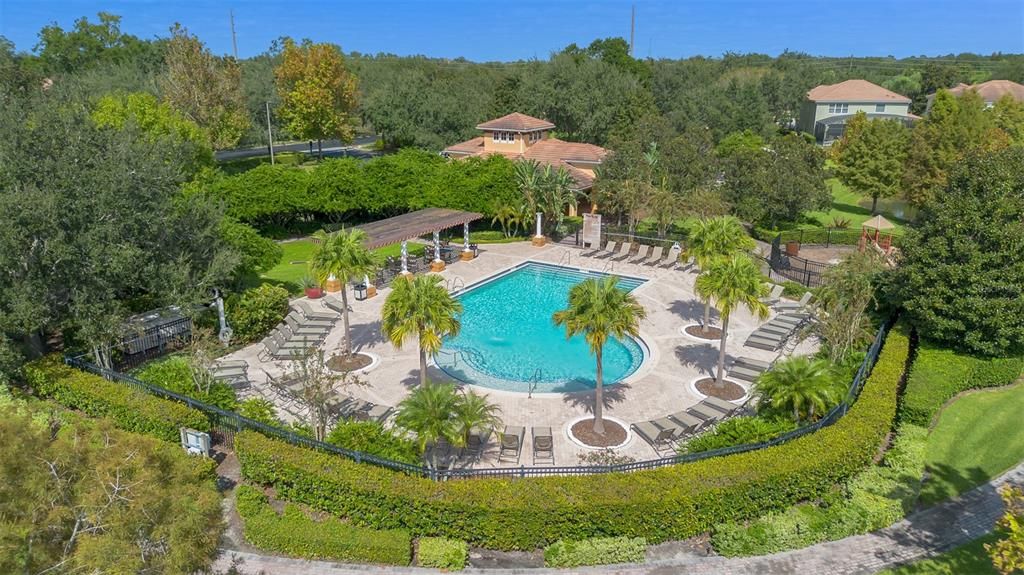 En Venta: $715,000 (3 camas, 3 baños, 2487 Pies cuadrados)