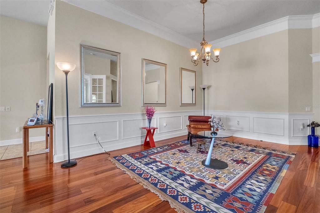 En Venta: $715,000 (3 camas, 3 baños, 2487 Pies cuadrados)