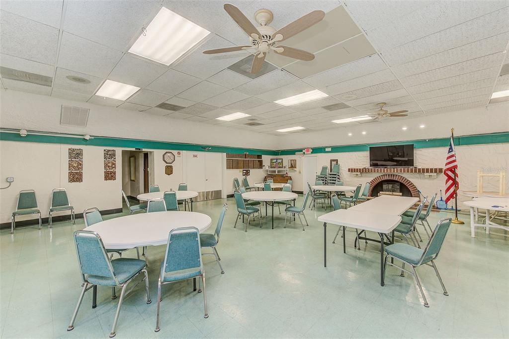 For Sale: $125,000 (2 beds, 2 baths, 1050 Square Feet)