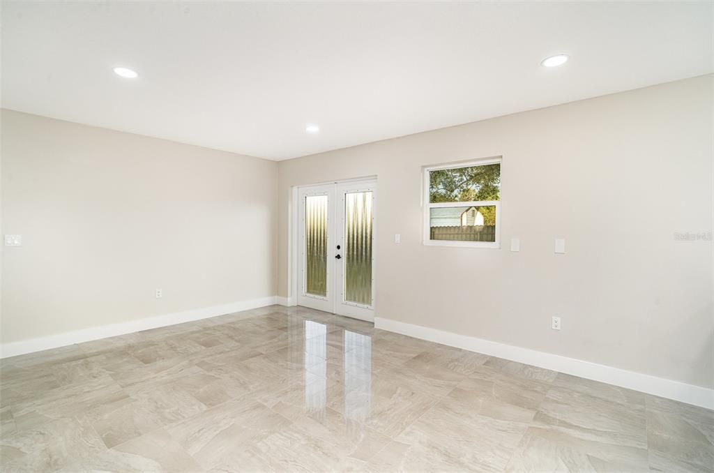 Active With Contract: $390,000 (3 beds, 2 baths, 1408 Square Feet)