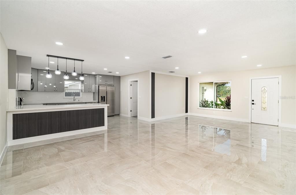 Active With Contract: $390,000 (3 beds, 2 baths, 1408 Square Feet)