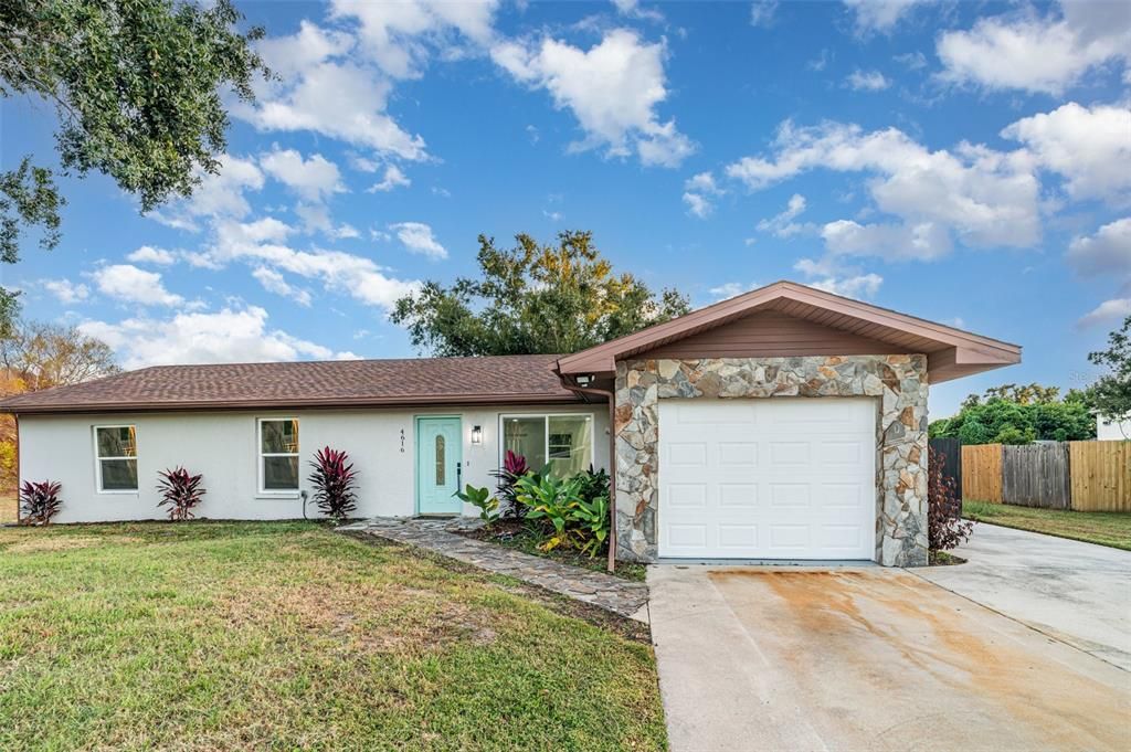 Active With Contract: $390,000 (3 beds, 2 baths, 1408 Square Feet)