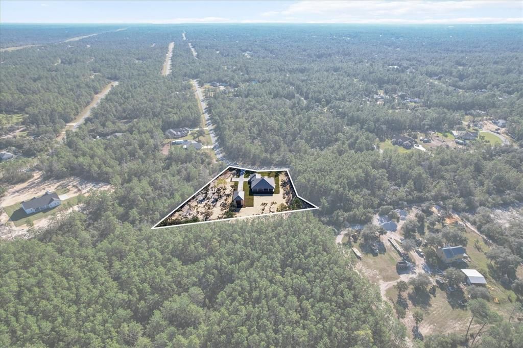 合同活跃: $725,000 (4 贝兹, 2 浴室, 2393 平方英尺)