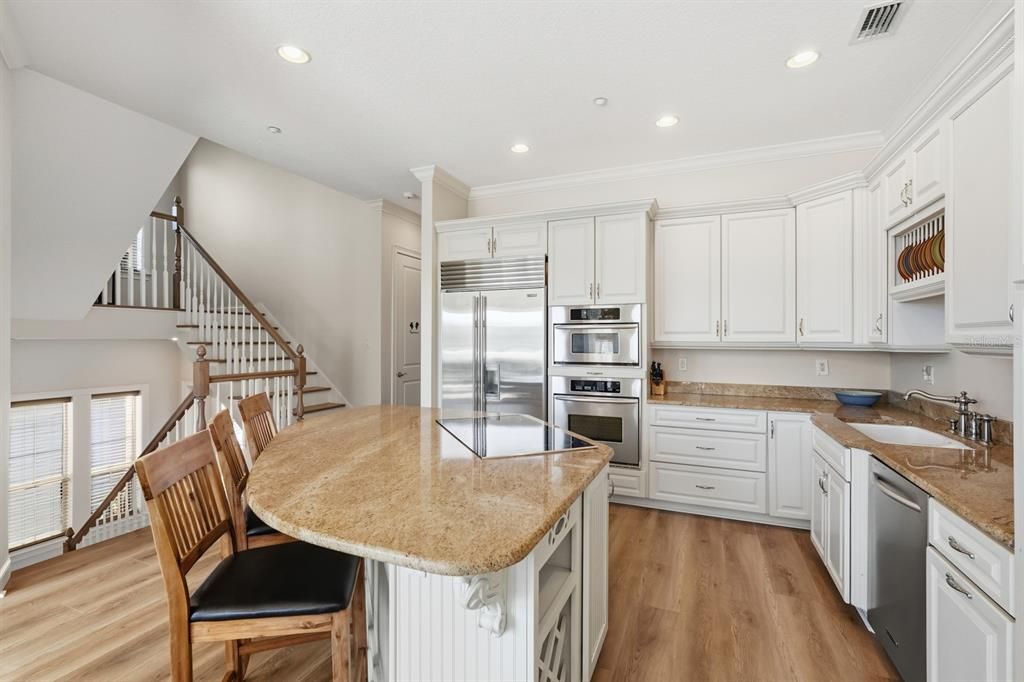 For Sale: $1,699,000 (5 beds, 4 baths, 3658 Square Feet)