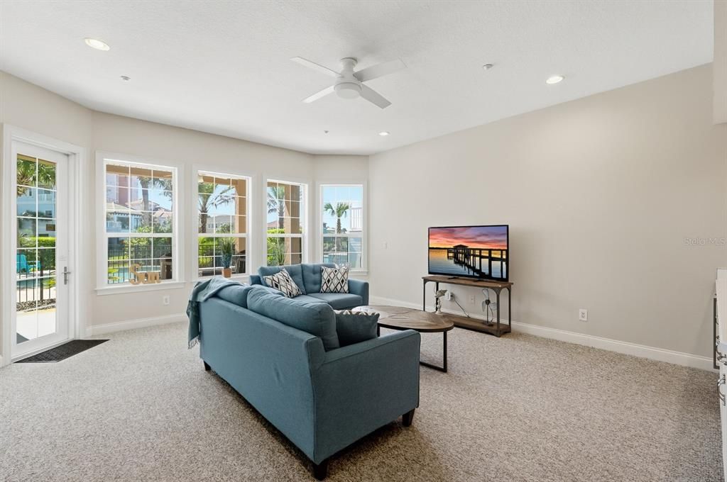 For Sale: $1,699,000 (5 beds, 4 baths, 3658 Square Feet)