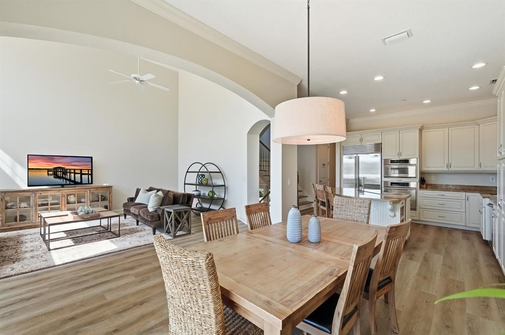 For Sale: $1,699,000 (5 beds, 4 baths, 3658 Square Feet)