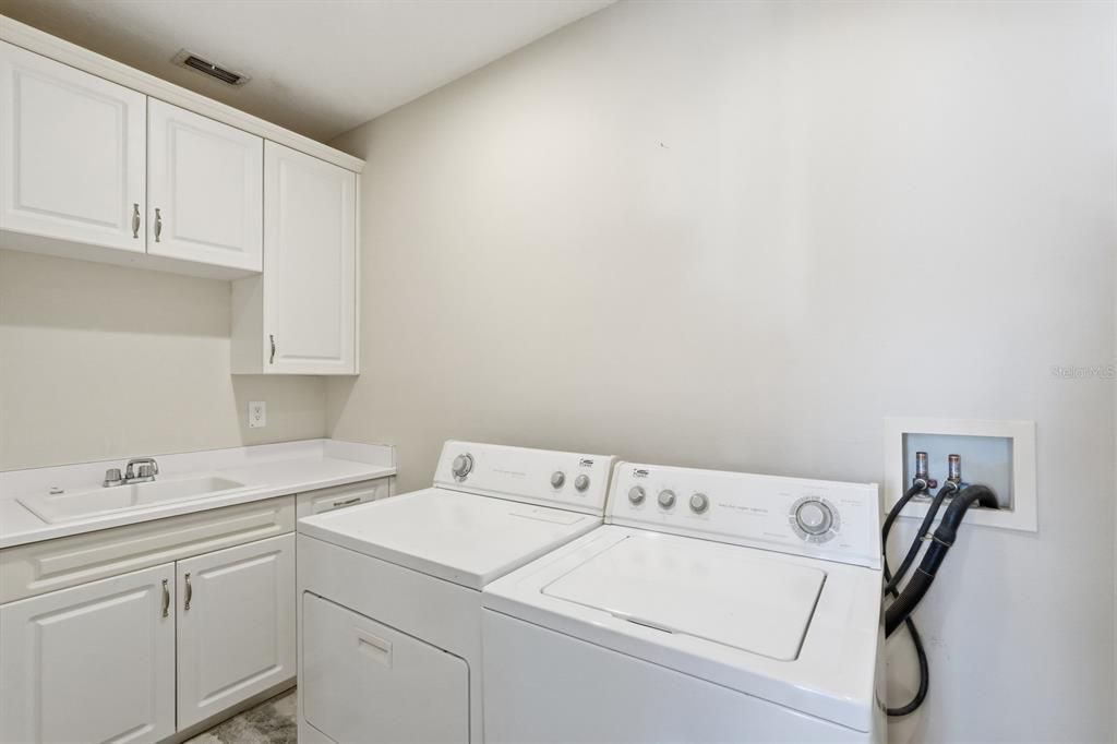 For Sale: $1,699,000 (5 beds, 4 baths, 3658 Square Feet)