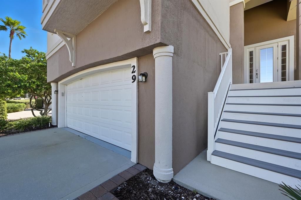 For Sale: $1,699,000 (5 beds, 4 baths, 3658 Square Feet)