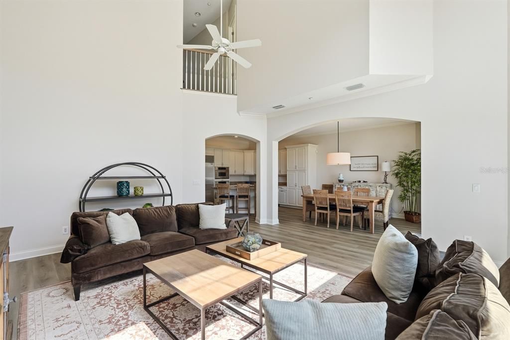 For Sale: $1,699,000 (5 beds, 4 baths, 3658 Square Feet)