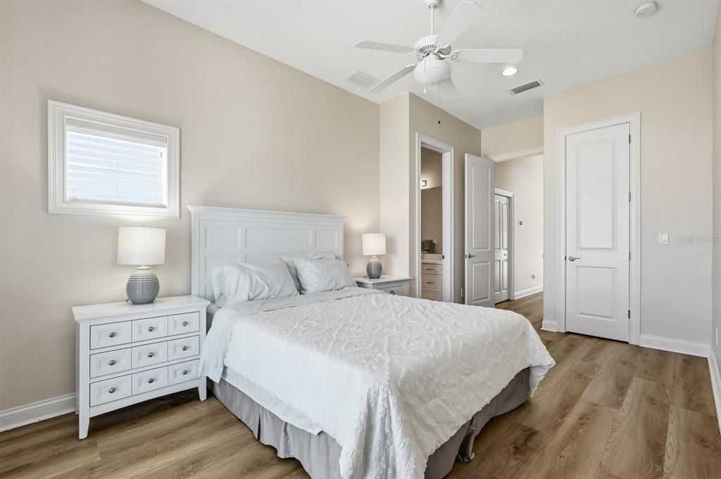 For Sale: $1,699,000 (5 beds, 4 baths, 3658 Square Feet)