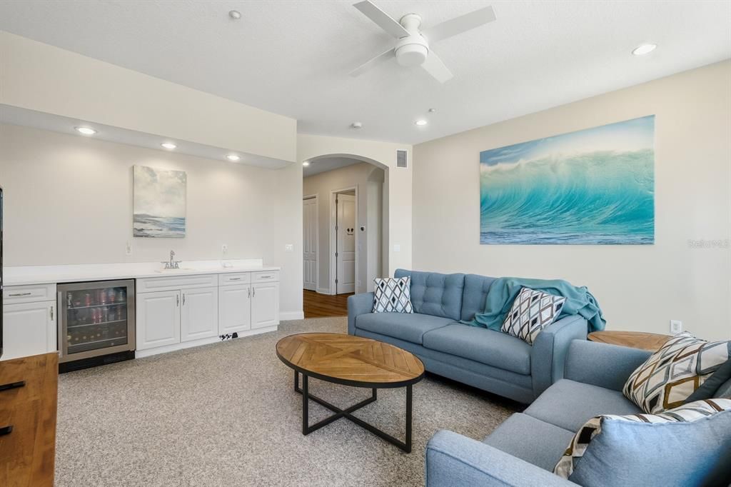 For Sale: $1,699,000 (5 beds, 4 baths, 3658 Square Feet)