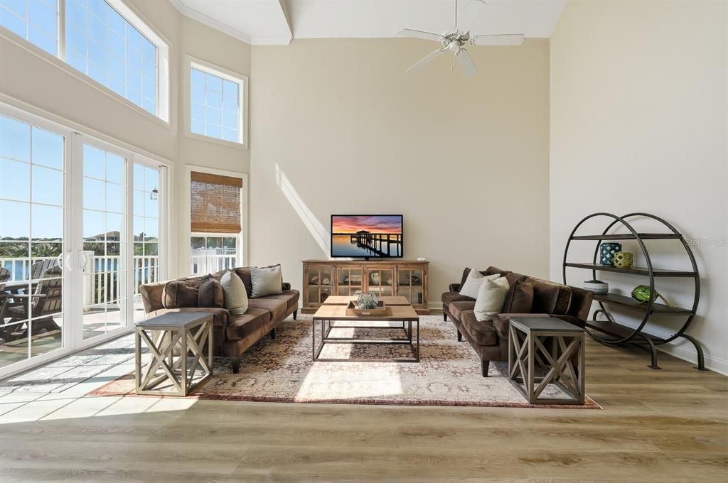 For Sale: $1,699,000 (5 beds, 4 baths, 3658 Square Feet)