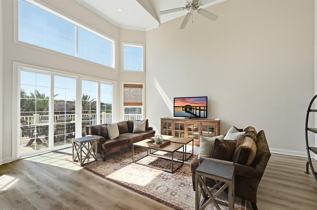 For Sale: $1,699,000 (5 beds, 4 baths, 3658 Square Feet)