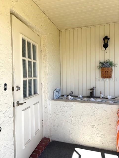 For Sale: $124,900 (2 beds, 2 baths, 960 Square Feet)