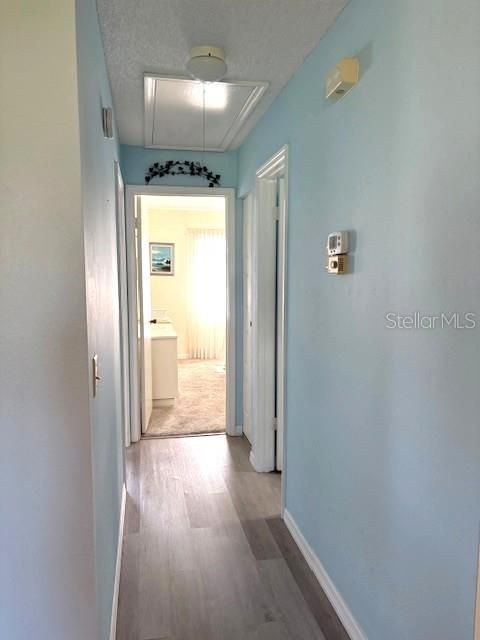 For Sale: $124,900 (2 beds, 2 baths, 960 Square Feet)