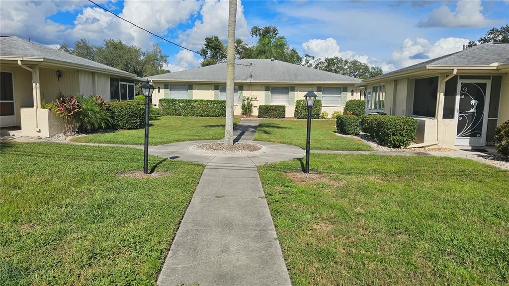 For Sale: $124,900 (2 beds, 2 baths, 960 Square Feet)