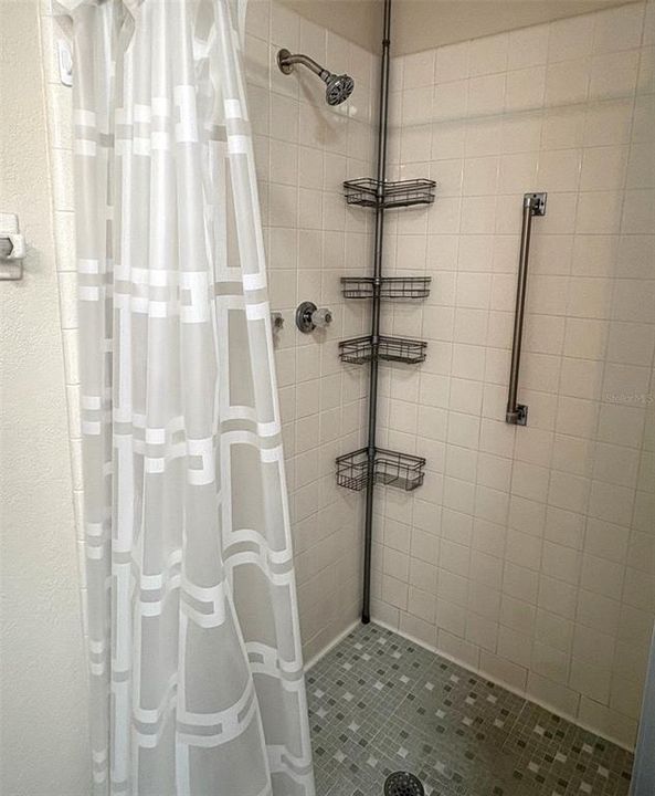 For Sale: $124,900 (2 beds, 2 baths, 960 Square Feet)