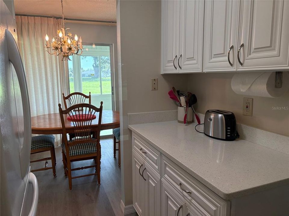 For Sale: $124,900 (2 beds, 2 baths, 960 Square Feet)