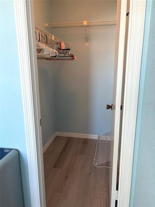 For Sale: $124,900 (2 beds, 2 baths, 960 Square Feet)