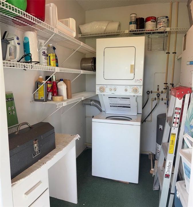 For Sale: $124,900 (2 beds, 2 baths, 960 Square Feet)