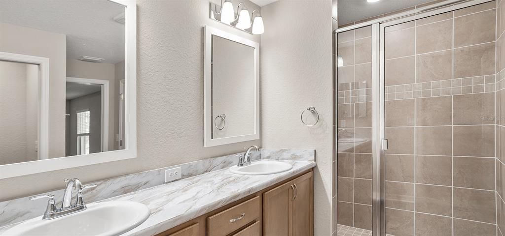 Active With Contract: $291,900 (4 beds, 2 baths, 1819 Square Feet)