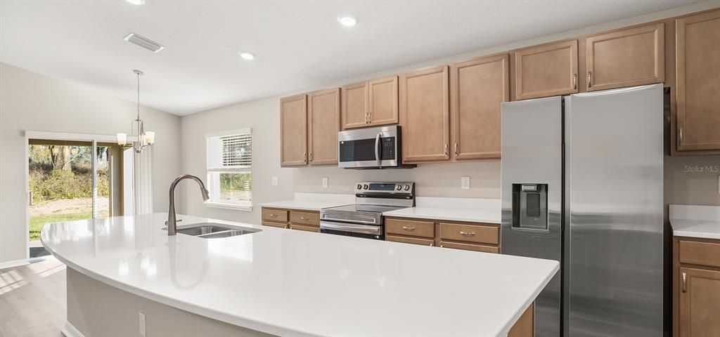 Active With Contract: $291,900 (4 beds, 2 baths, 1819 Square Feet)