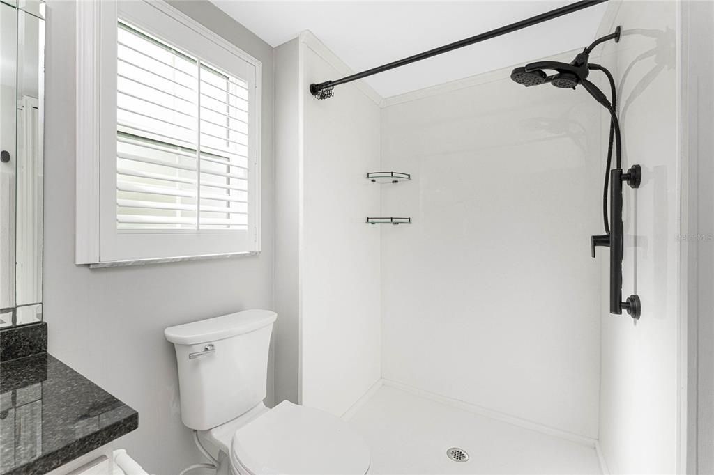 На продажу: $225,000 (3 спален, 2 ванн, 1360 Квадратных фут)