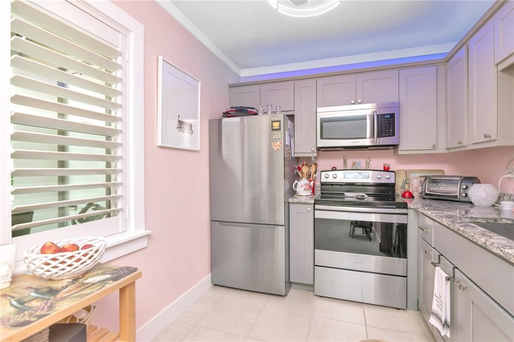 待售: $185,000 (1 贝兹, 1 浴室, 686 平方英尺)