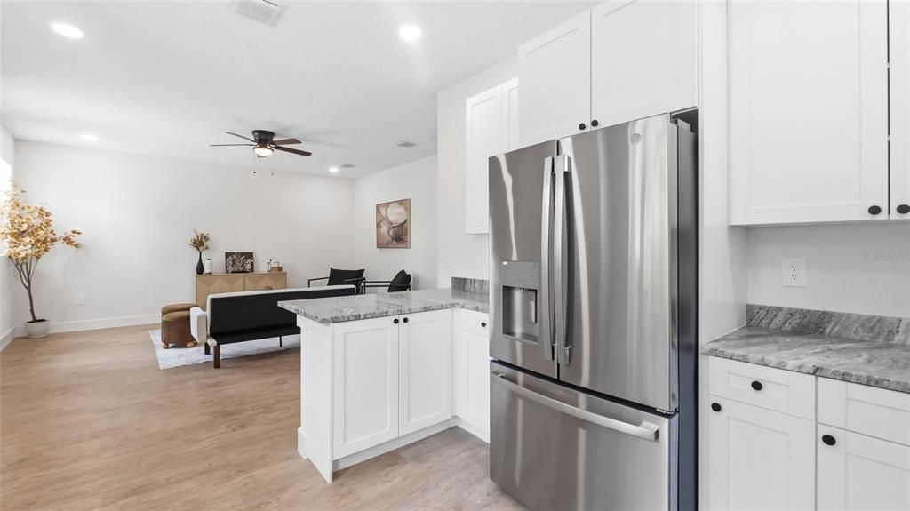 For Sale: $389,999 (3 beds, 2 baths, 1457 Square Feet)