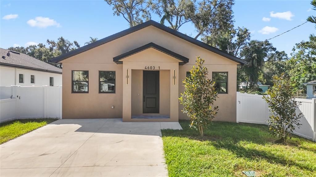 For Sale: $389,999 (3 beds, 2 baths, 1457 Square Feet)