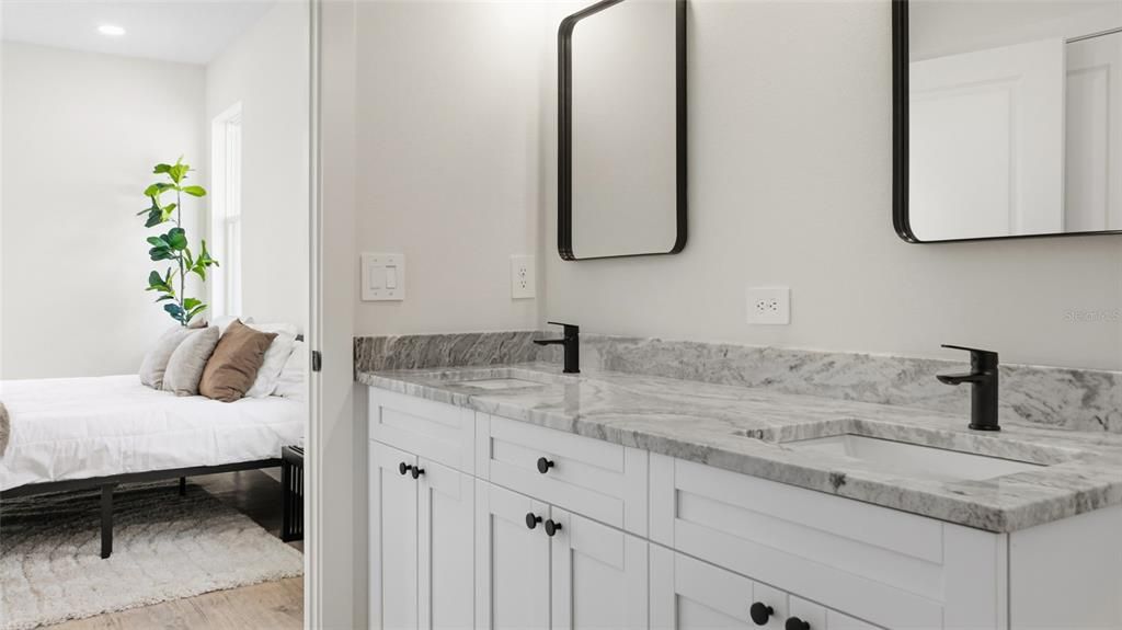 For Sale: $389,999 (3 beds, 2 baths, 1457 Square Feet)