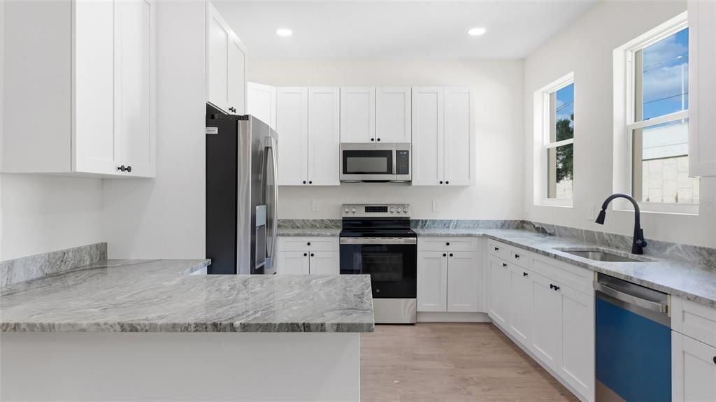 For Sale: $389,999 (3 beds, 2 baths, 1457 Square Feet)