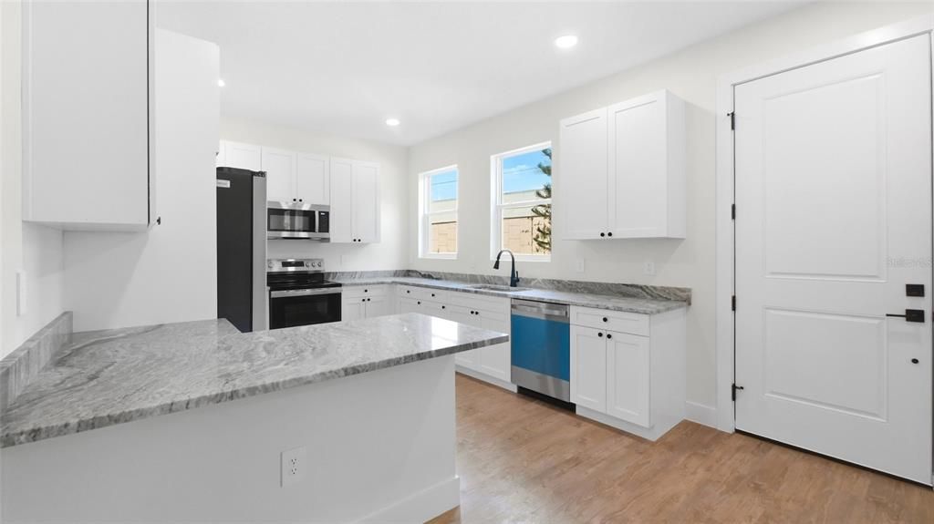 For Sale: $389,999 (3 beds, 2 baths, 1457 Square Feet)