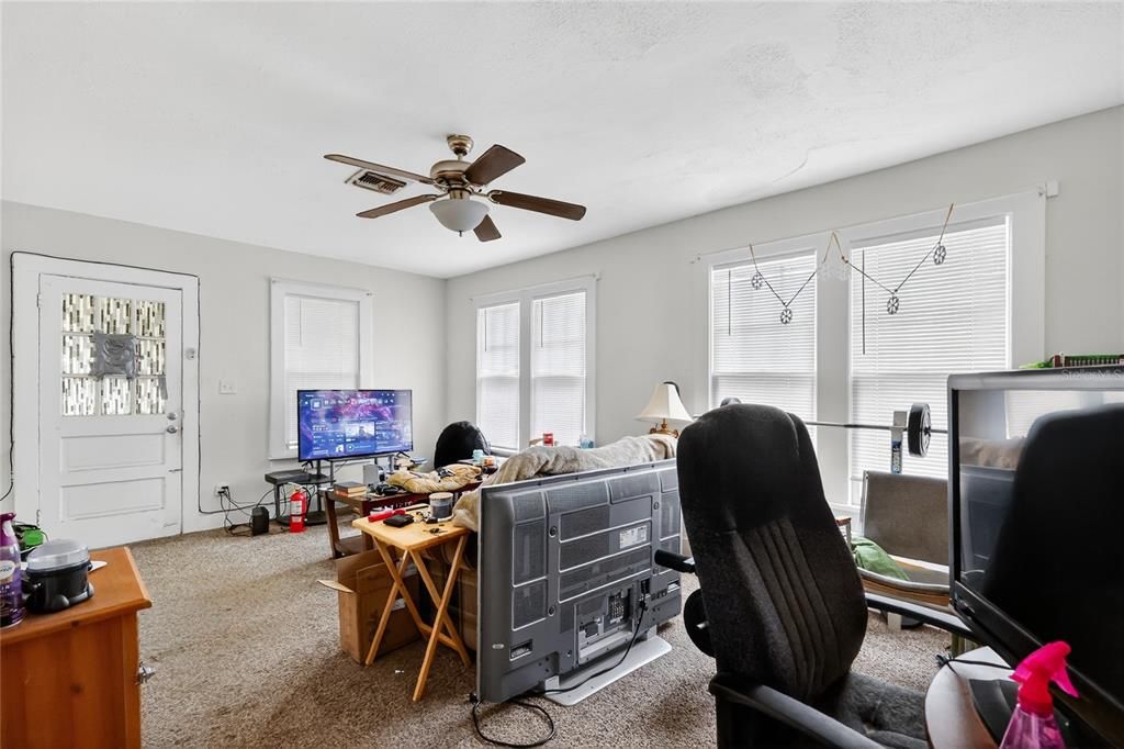 For Sale: $459,900 (6 beds, 0 baths, 3382 Square Feet)