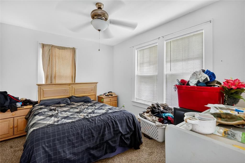 For Sale: $459,900 (6 beds, 0 baths, 3382 Square Feet)