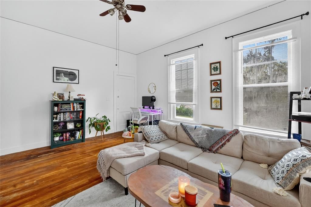 For Sale: $459,900 (6 beds, 0 baths, 3382 Square Feet)